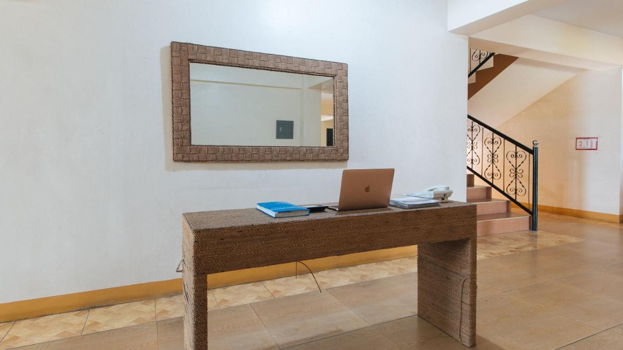 Reddoorz @ Golden Skye Hotel Guagua Zewnętrze zdjęcie