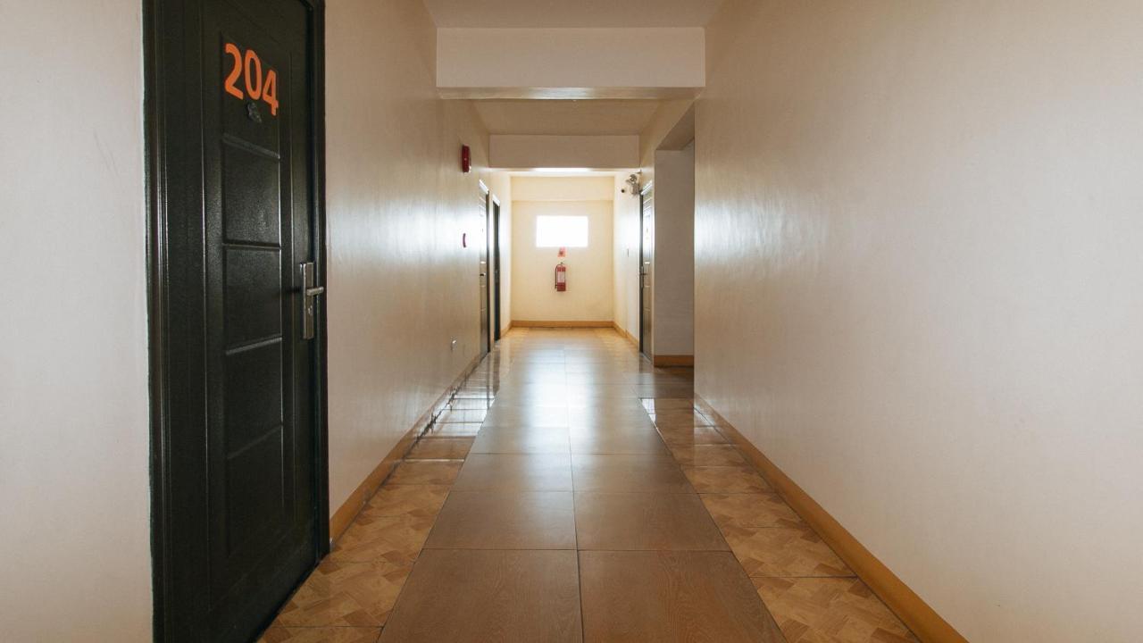 Reddoorz @ Golden Skye Hotel Guagua Zewnętrze zdjęcie
